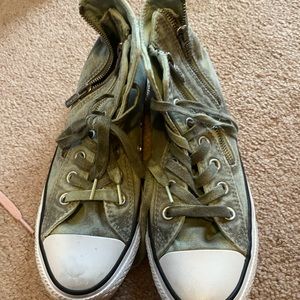 Converse Hightops. Excellent condition